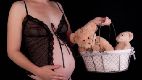 卵巢早衰是高龄女性的“痛”选择试管助孕，胚胎着床率高吗？