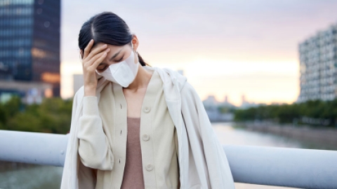单纯疱疹病毒性角膜炎的治疗方法有哪些？