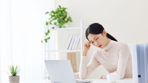 1～2个月新生儿吐奶如何预防幽门痉挛？