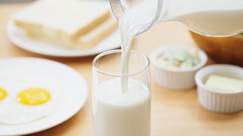 奶水稀说明奶水没营养？并不是！