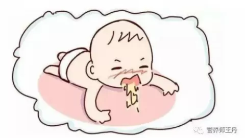 新生儿吐奶块
