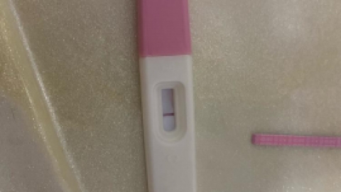排卵试纸强阳后一直弱阳怎么回事