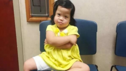 5岁唐氏综合症女孩被美国夫妇收养　变化惊人
