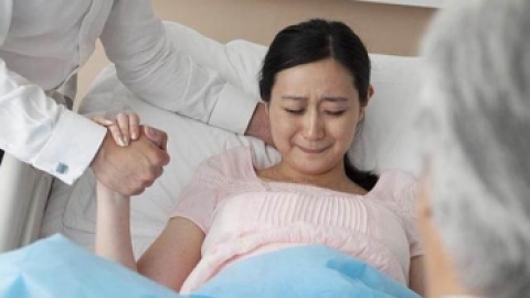 专家详细讲解什么是水中分娩